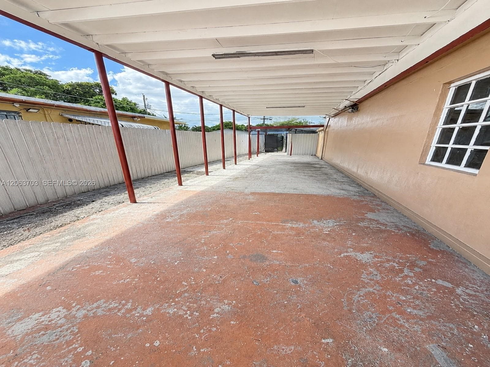 142 E 45th St, Hialeah, FL 33013 — zdjęcie 5