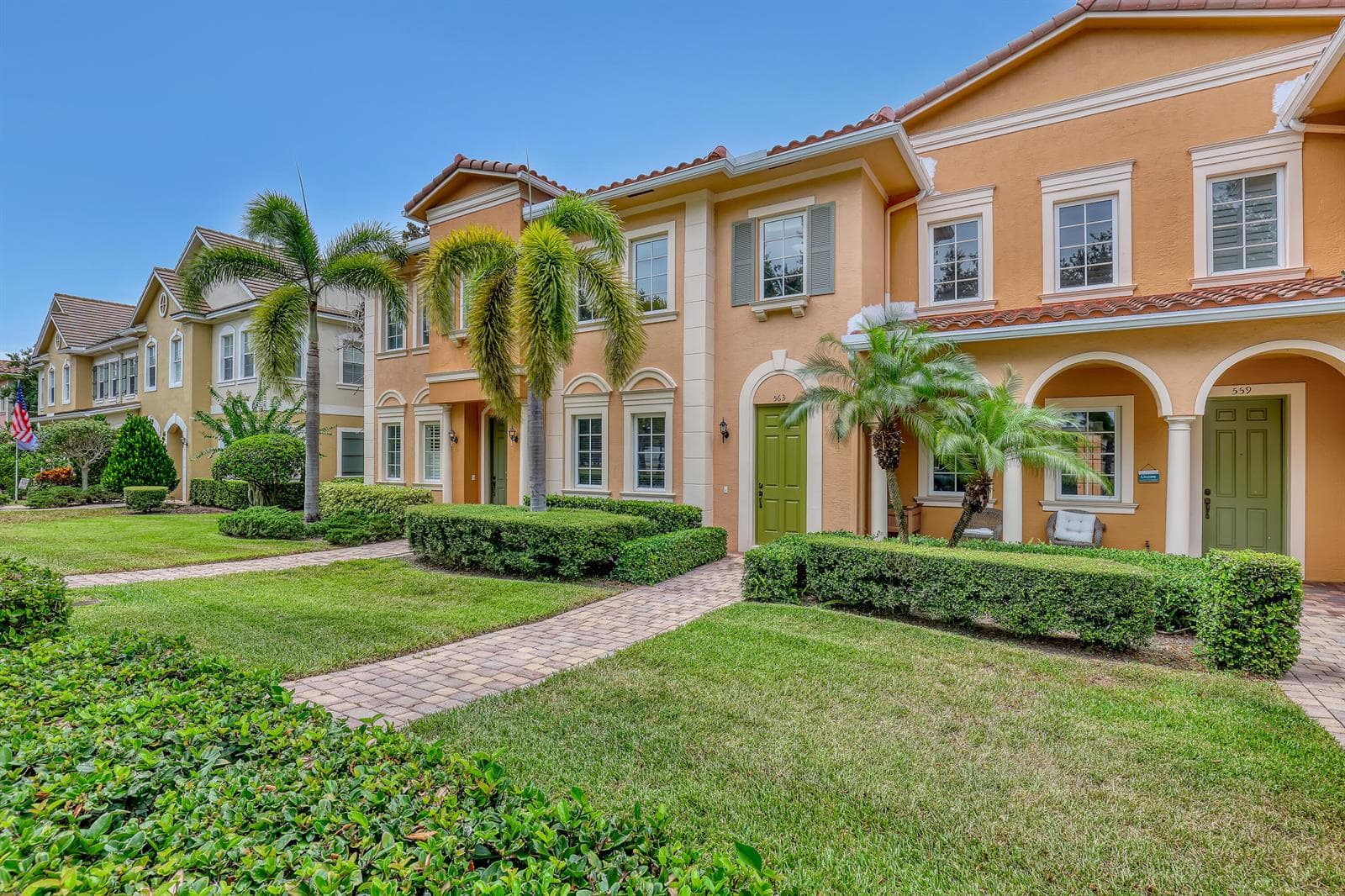 563 DAKOTA Drive, Jupiter, FL 33458 — zdjęcie 2