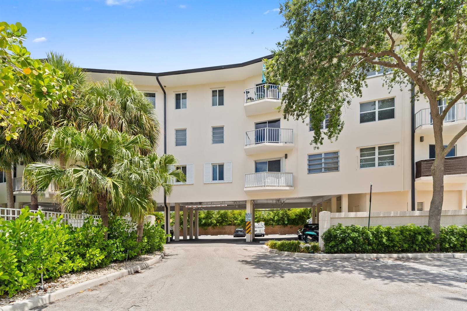 1967 S Ocean Boulevard # 107, Lauderdale By The Sea, FL 33062 — zdjęcie 2