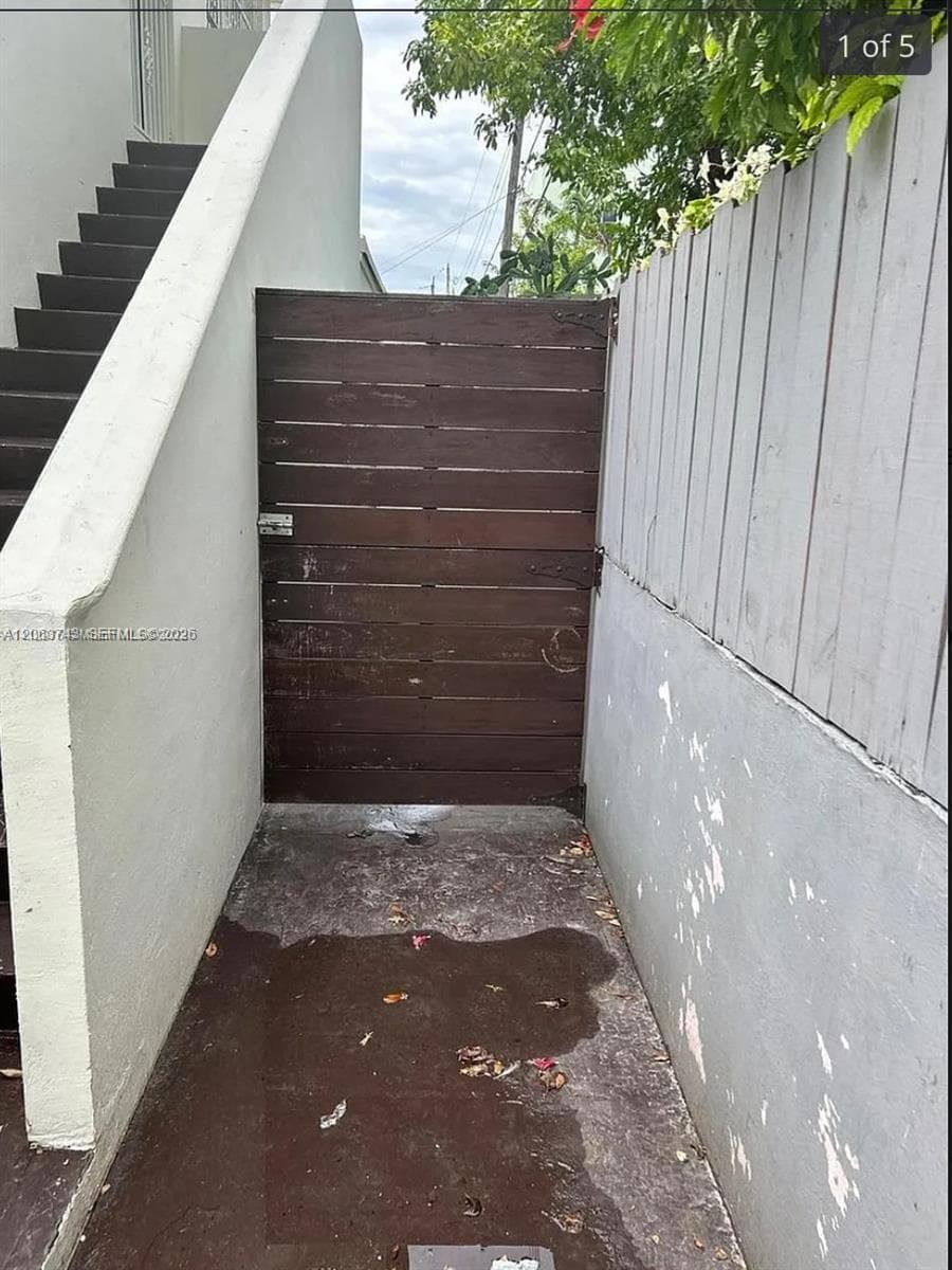 2215 NW 33rd St, Miami, FL 33142 — zdjęcie 3