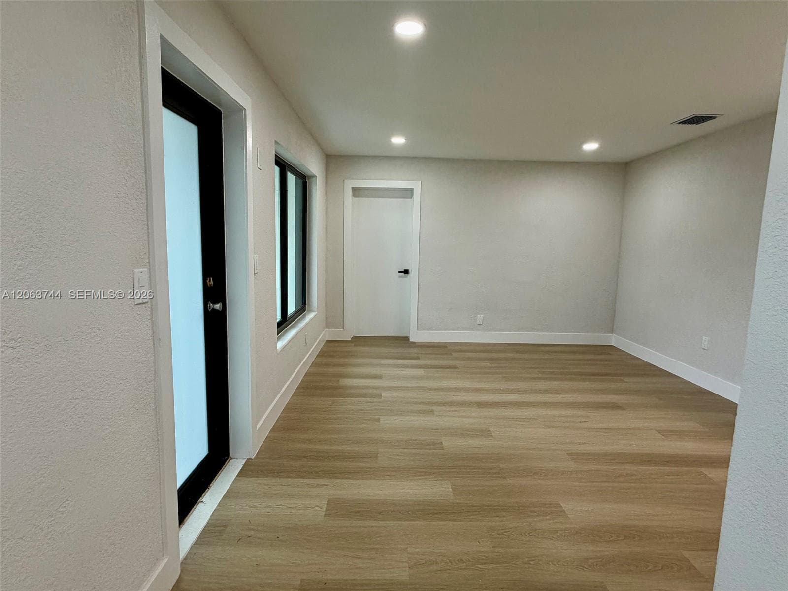 2310 NW 208th St, Miami Gardens, FL 33056 — zdjęcie 3