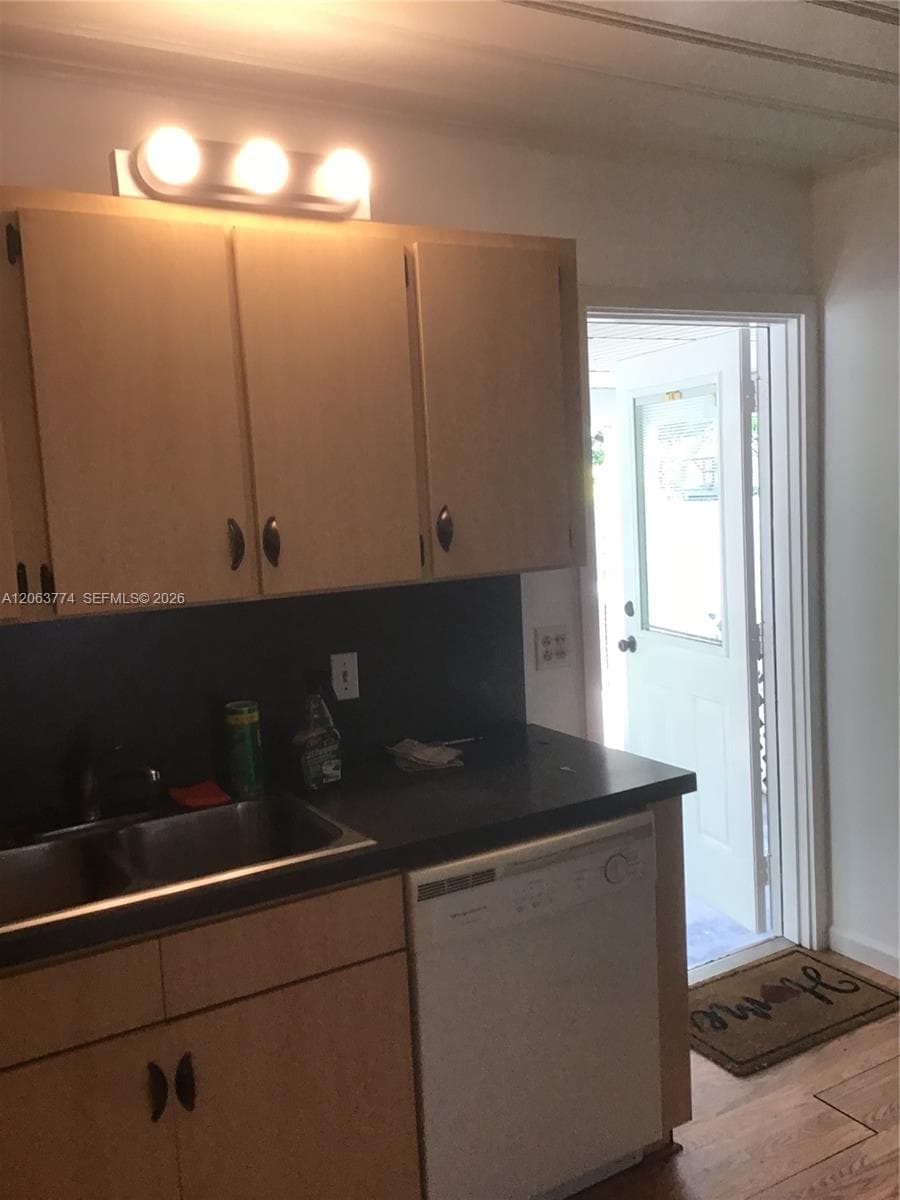 429 49th St, West Palm Beach, FL 33407 — zdjęcie 3