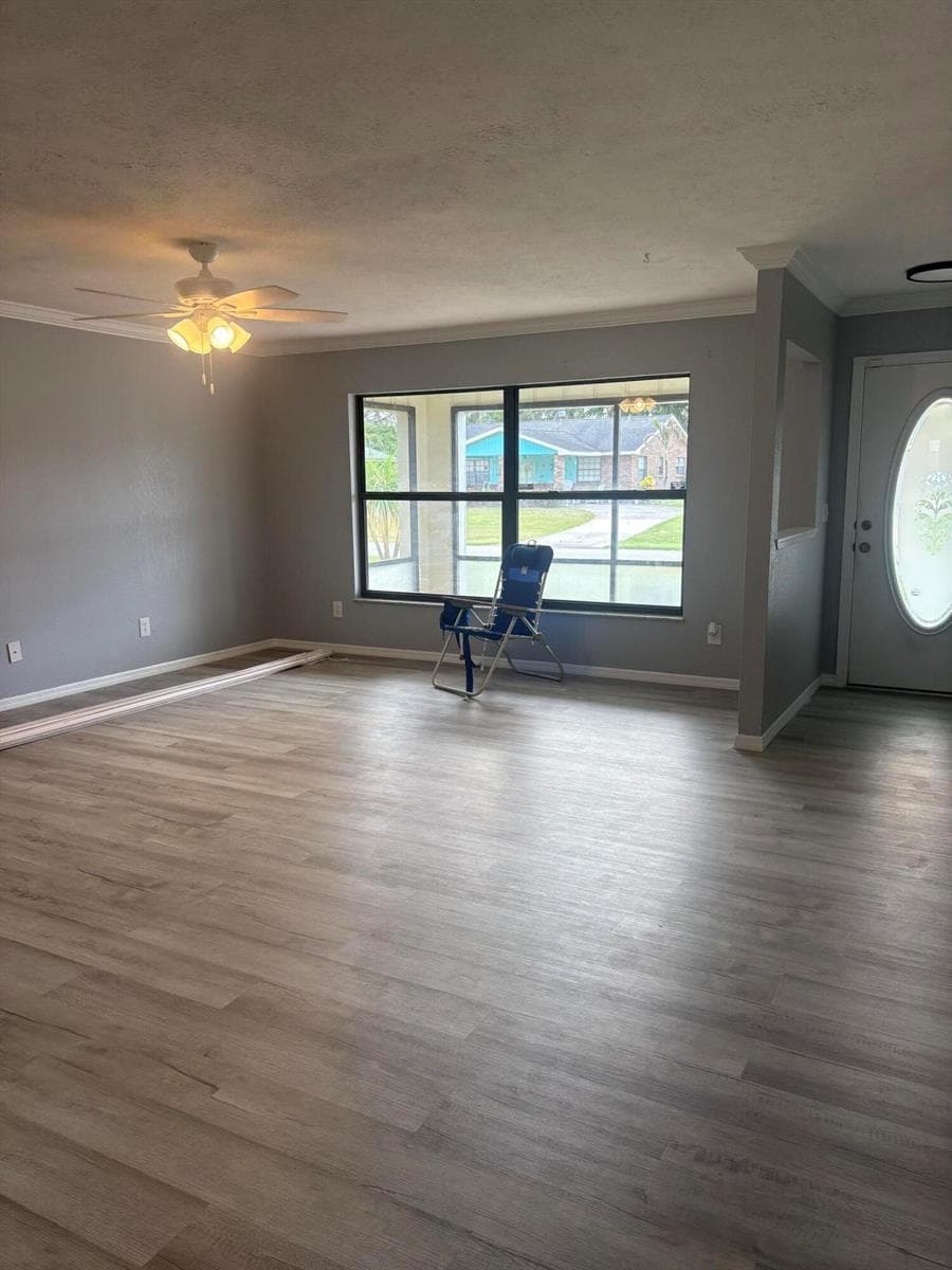 1641 SE CLEARMONT Street, Port St. Lucie, FL 34983 — zdjęcie 4