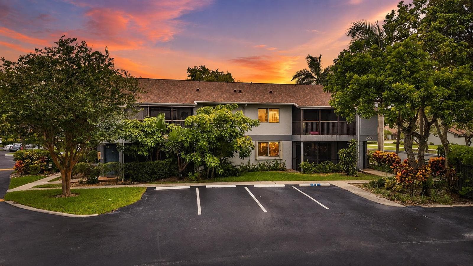 2753 S OAKLAND FOREST Drive # 102, Oakland Park, FL 33309