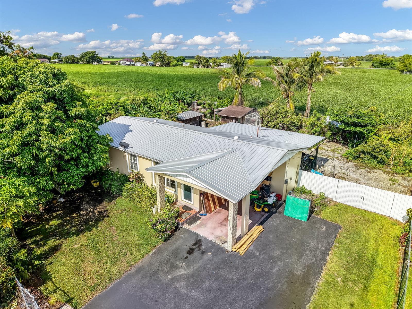 1048 WHITAKER Road, Belle Glade, FL 33430 — zdjęcie 3