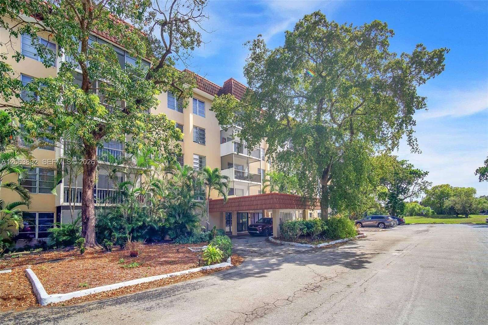 4160 Inverrary Dr # 308, Lauderhill, FL 33319 — zdjęcie 3