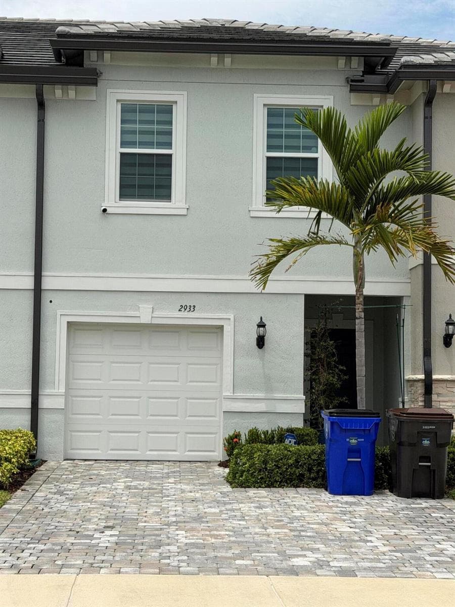 2933 OLIVIA Avenue, Lauderdale Lakes, FL 33311 — zdjęcie 2