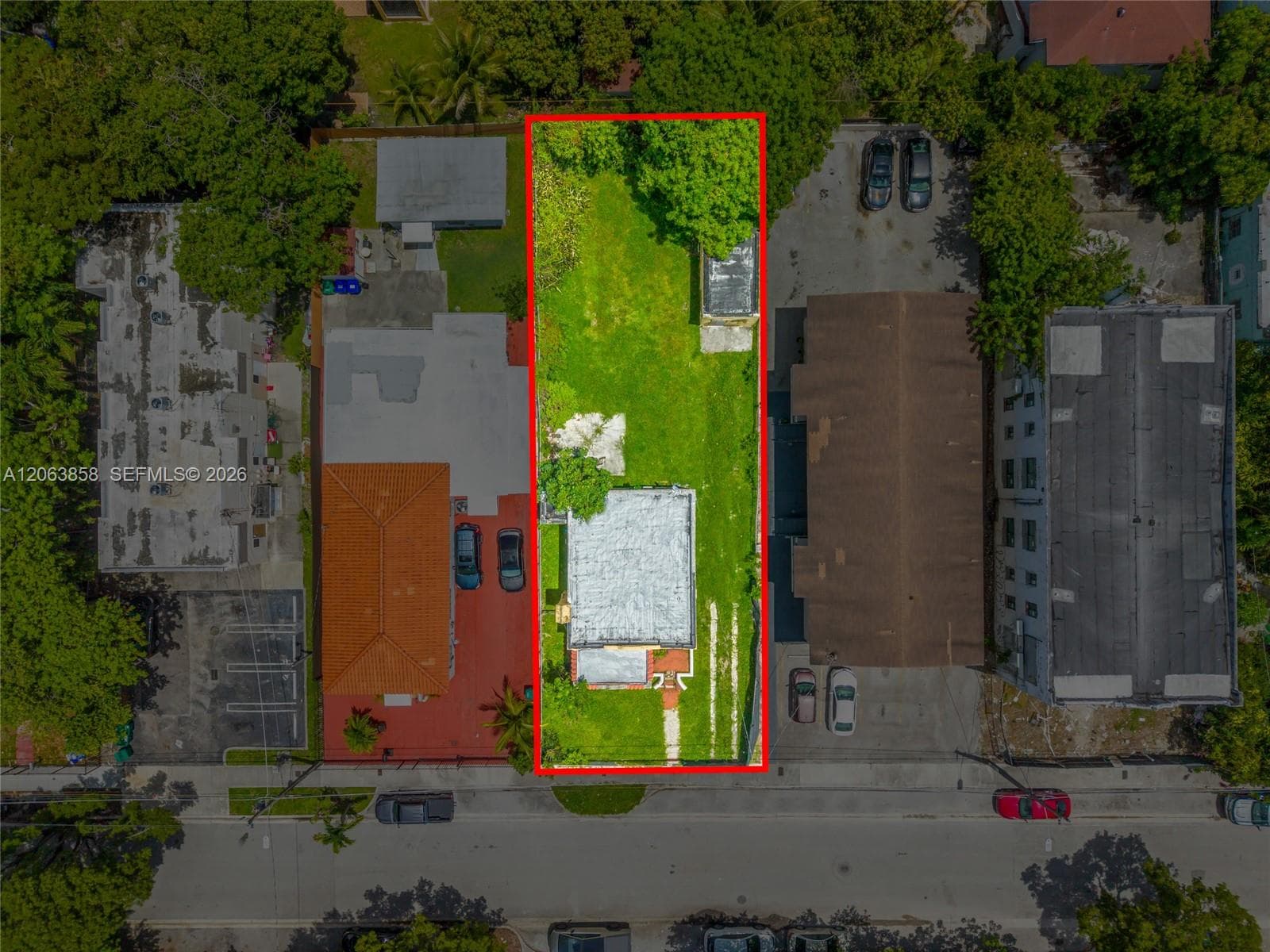 559 NW 34th St, Miami, FL 33127 — zdjęcie 2