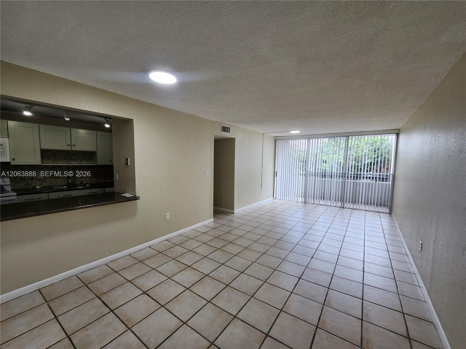 802 NW 87th Ave # 312, Miami, FL 33172 — zdjęcie 3