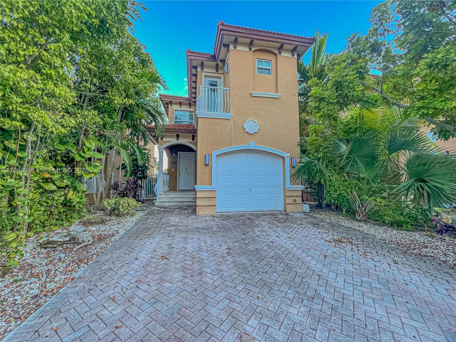 3850 NE 168th St # 4, North Miami Beach, FL 33160 — zdjęcie 3