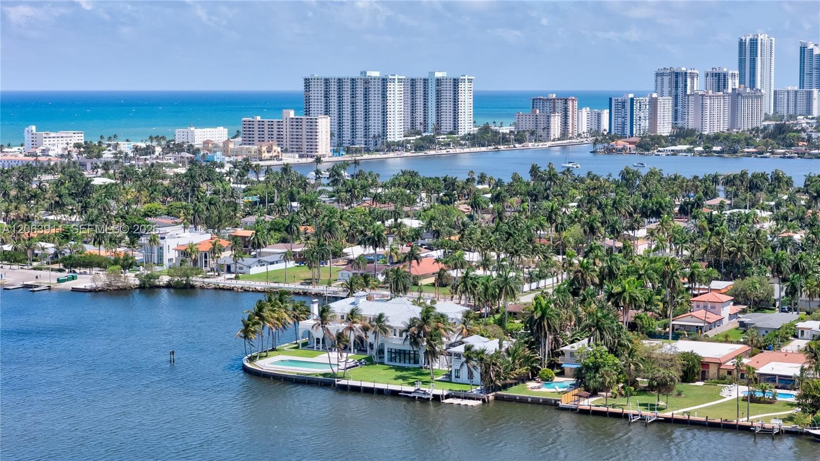 900 S Northlake Dr, Hollywood, FL 33019 — zdjęcie 3