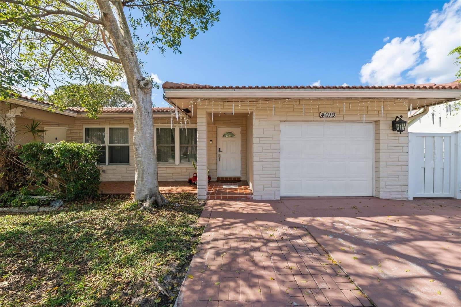 4010 CORAL SPRINGS Drive, Coral Springs, FL 33065 — zdjęcie 3