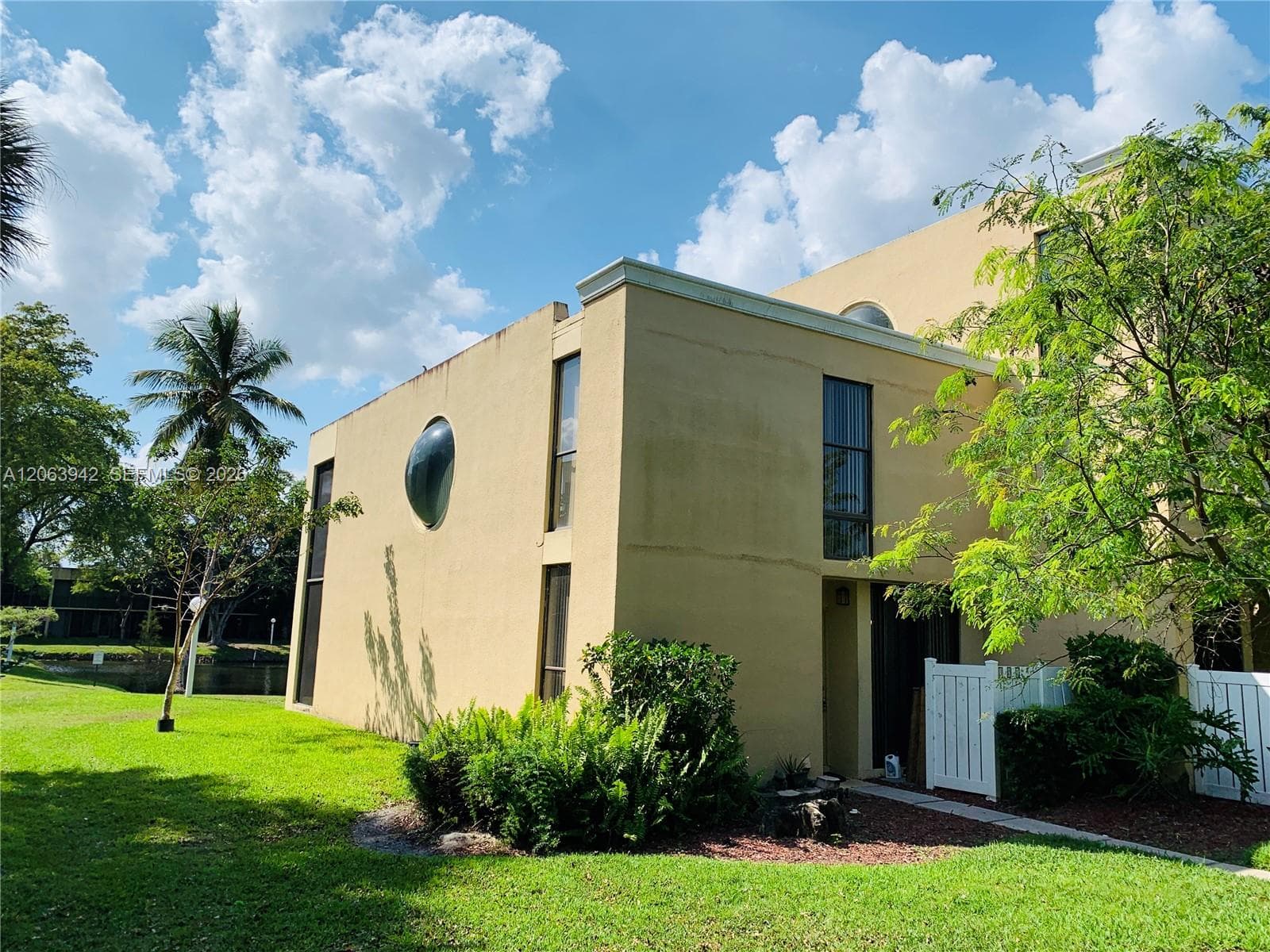 2961 SW 87th Ave # 301, Davie, FL 33328