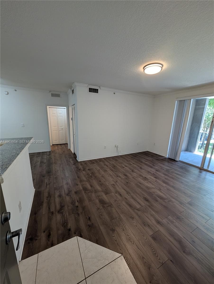 6831 SW 44th St # 203, Miami, FL 33155 — zdjęcie 3