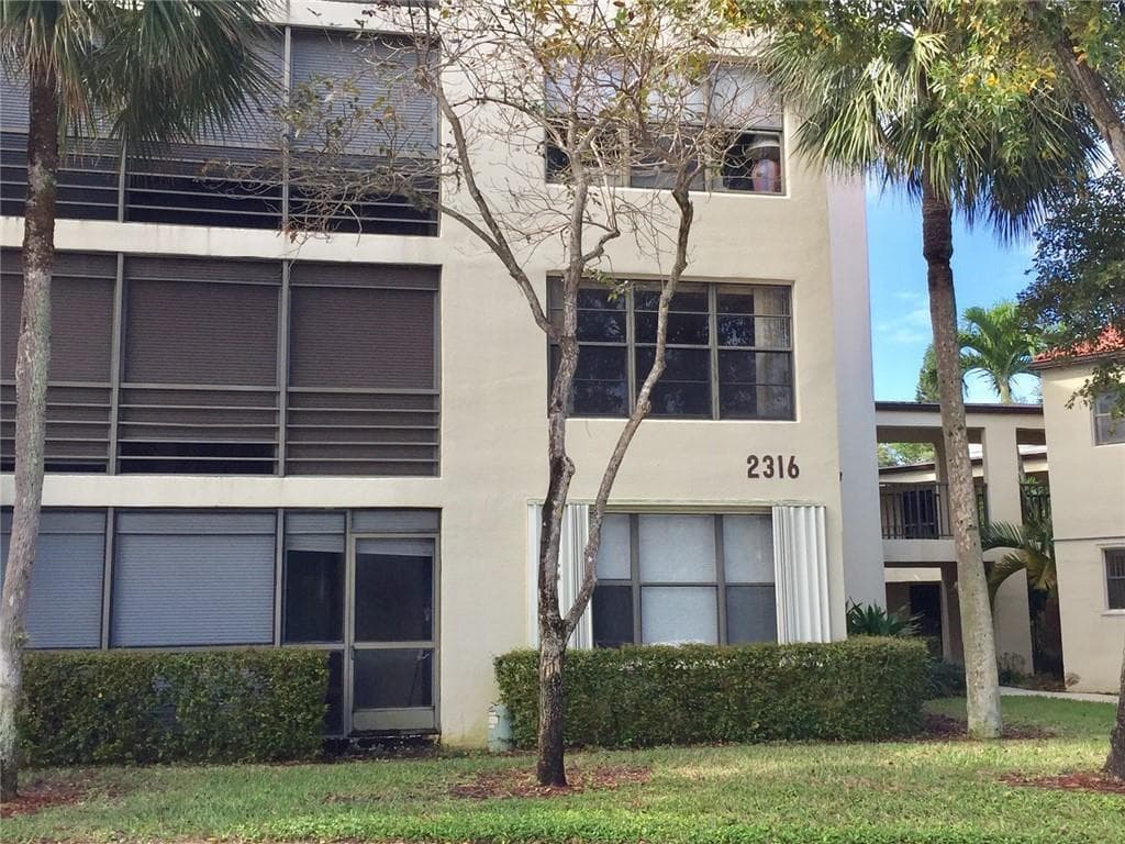 2316 S Cypress Bend Drive # 220, Pompano Beach, FL 33069 — zdjęcie 5