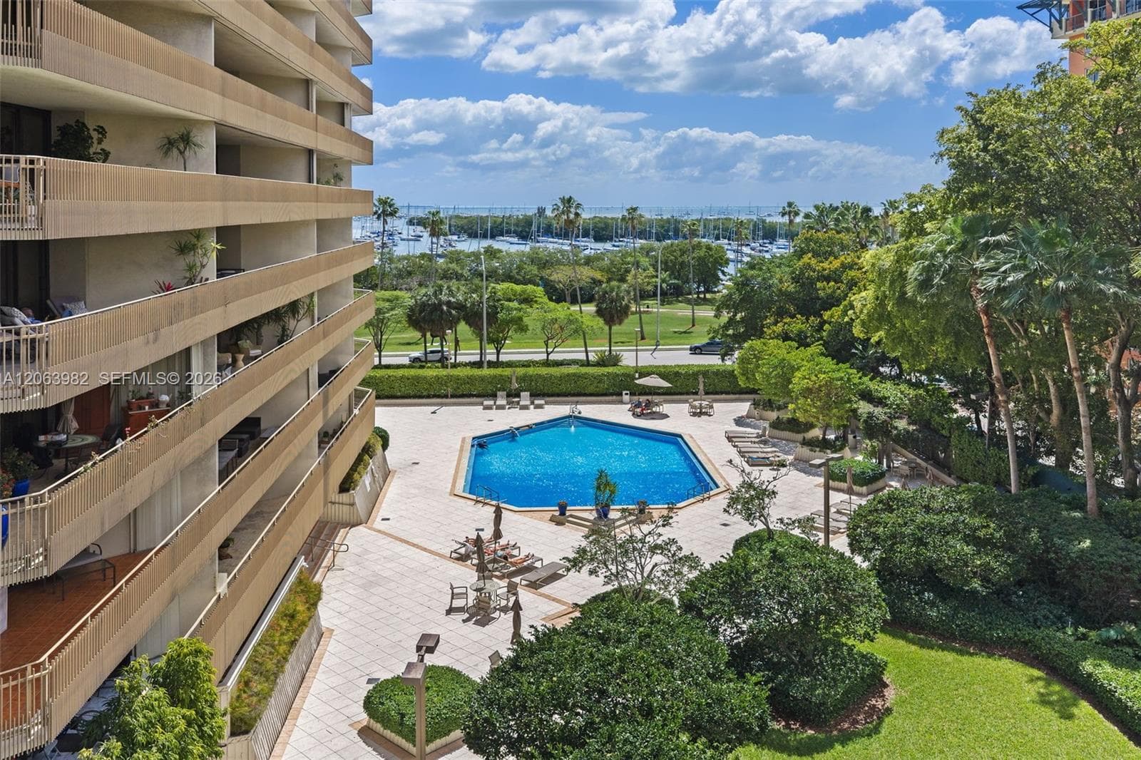 2901 S Bayshore Dr # 8E, Coconut Grove, FL 33133 — zdjęcie 3