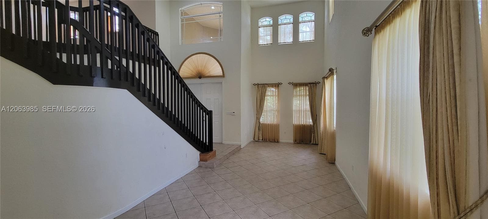 8765 SW 208th St, Cutler Bay, FL 33189 — zdjęcie 3
