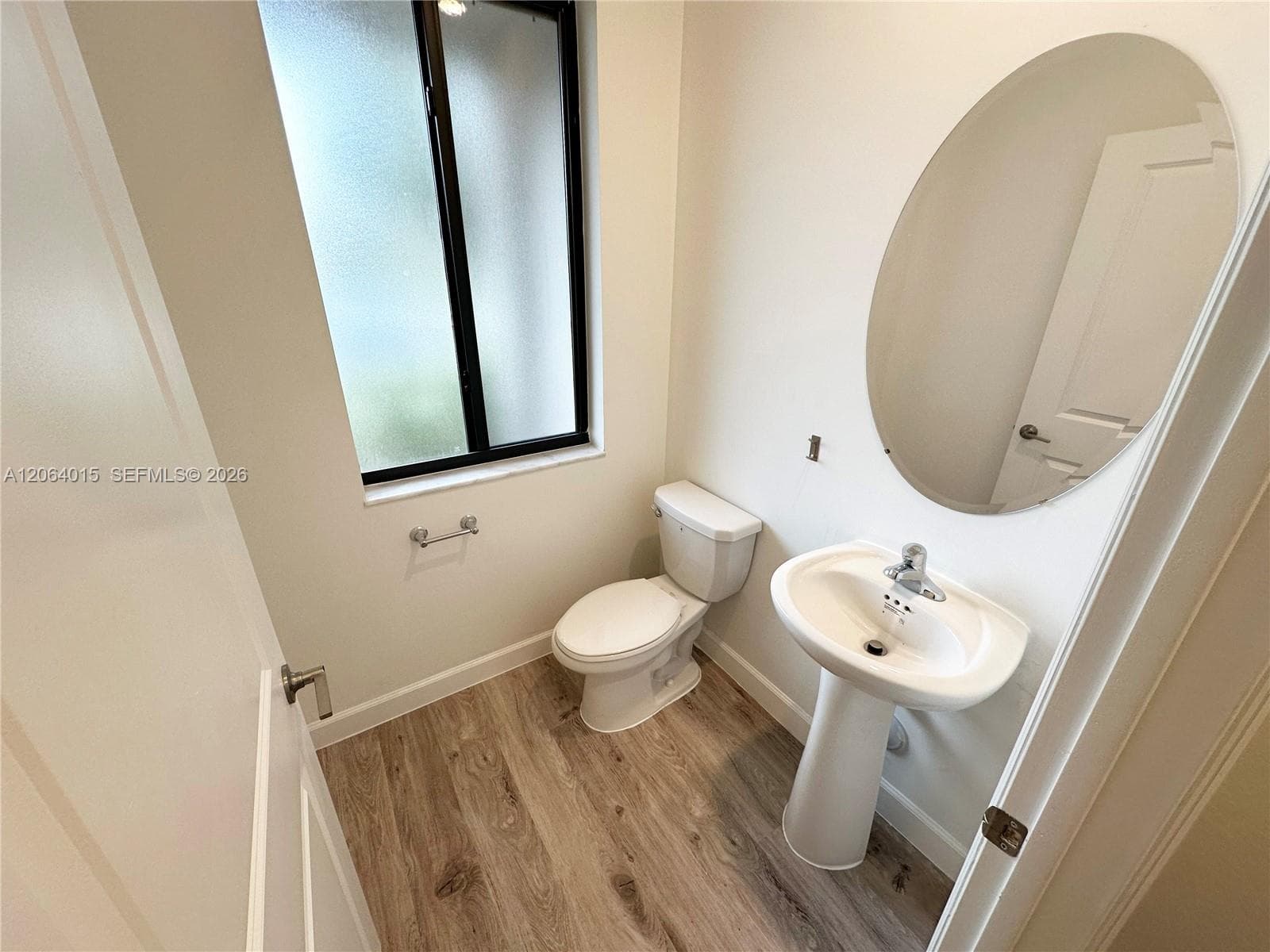 967 NE 211th St, Miami, FL 33179 — zdjęcie 3
