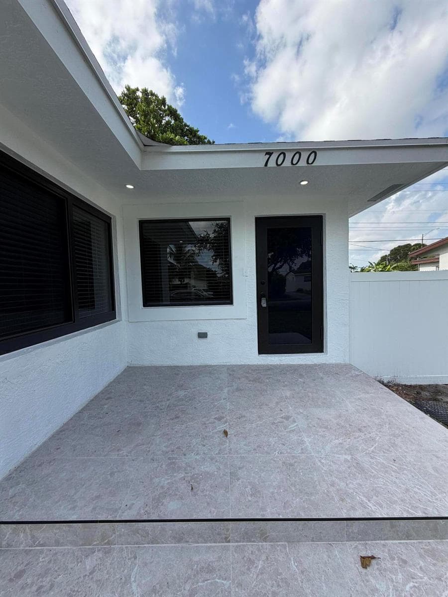 7000 TYLER Street, Hollywood, FL 33024 — zdjęcie 3