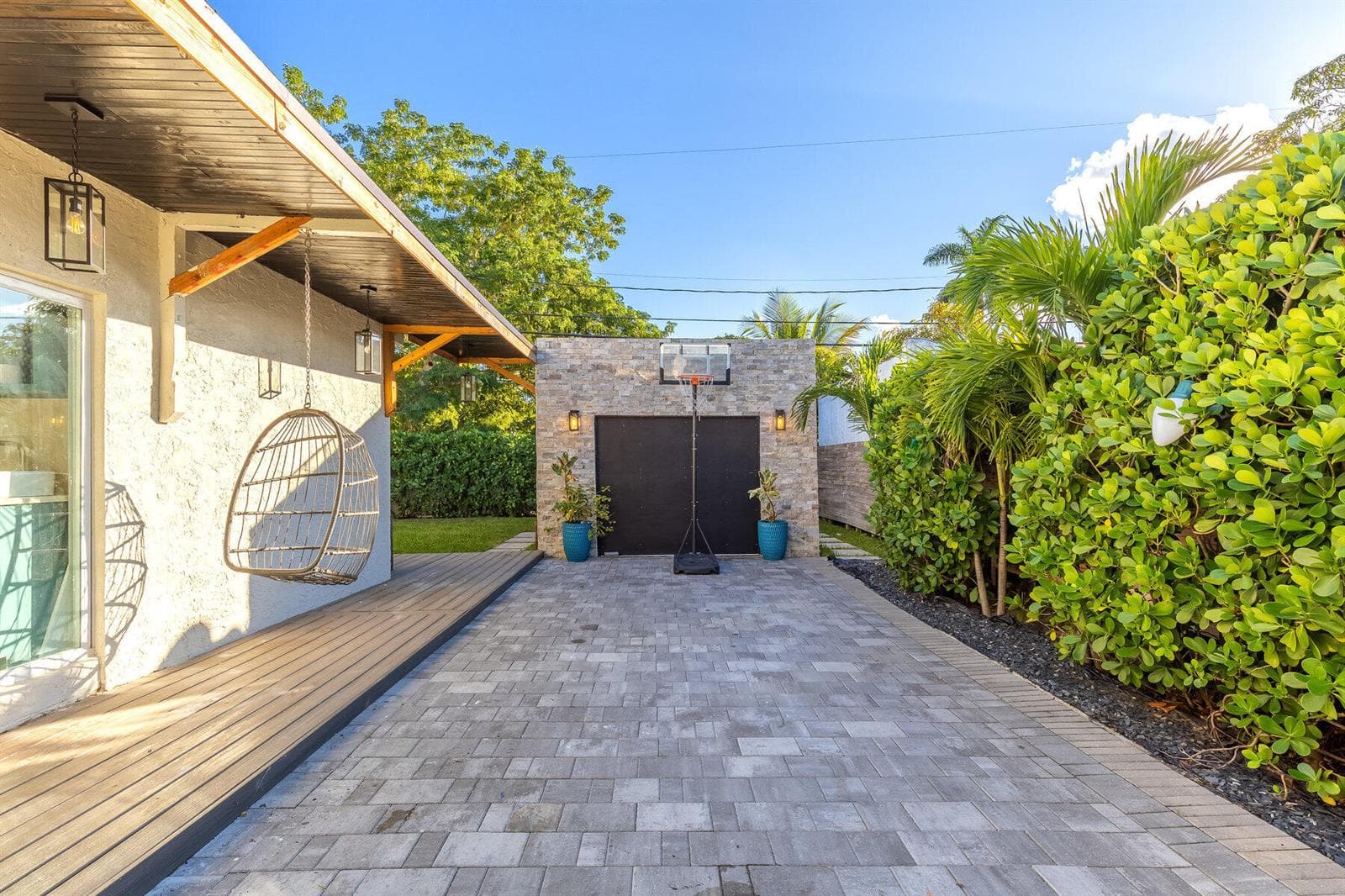 726 LYTLE Street, West Palm Beach, FL 33405 — zdjęcie 3