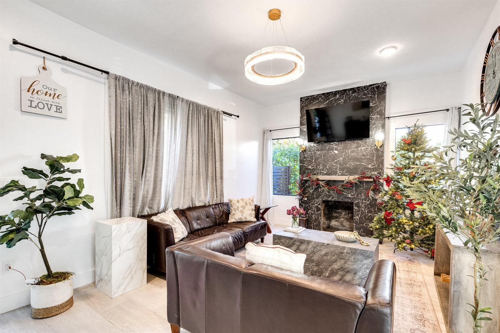 726 LYTLE Street, West Palm Beach, FL 33405 — zdjęcie 5