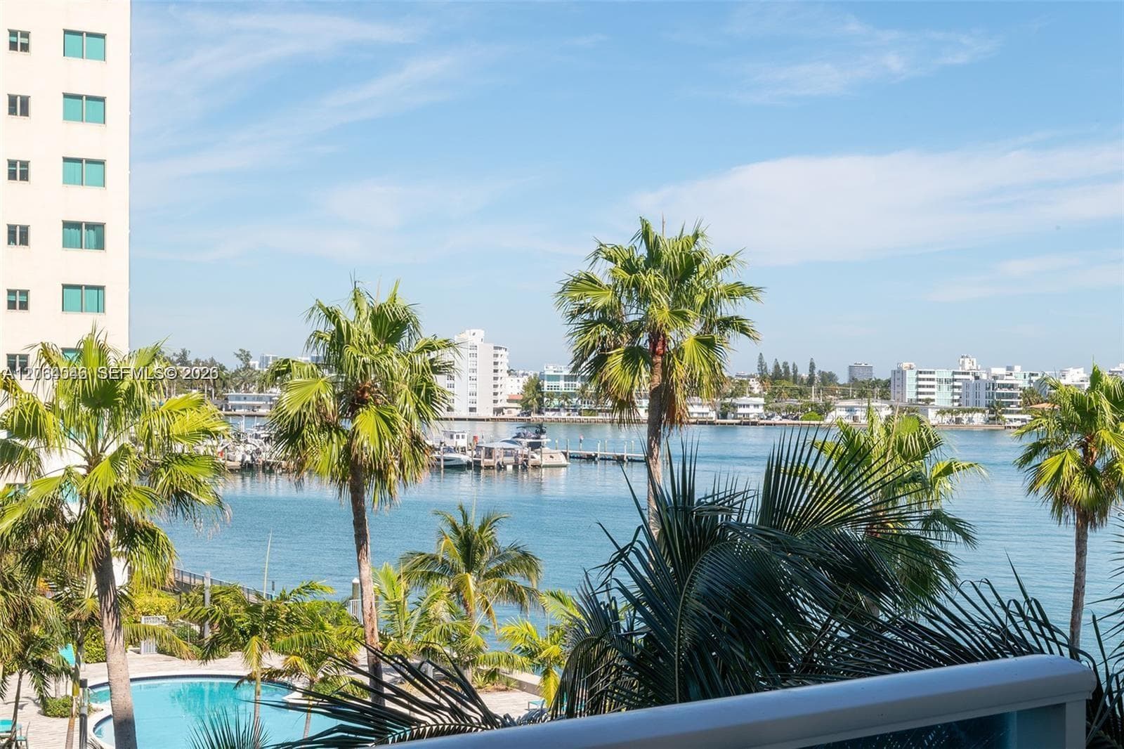 7501 E Treasure Dr # 7H, North Bay Village, FL 33141