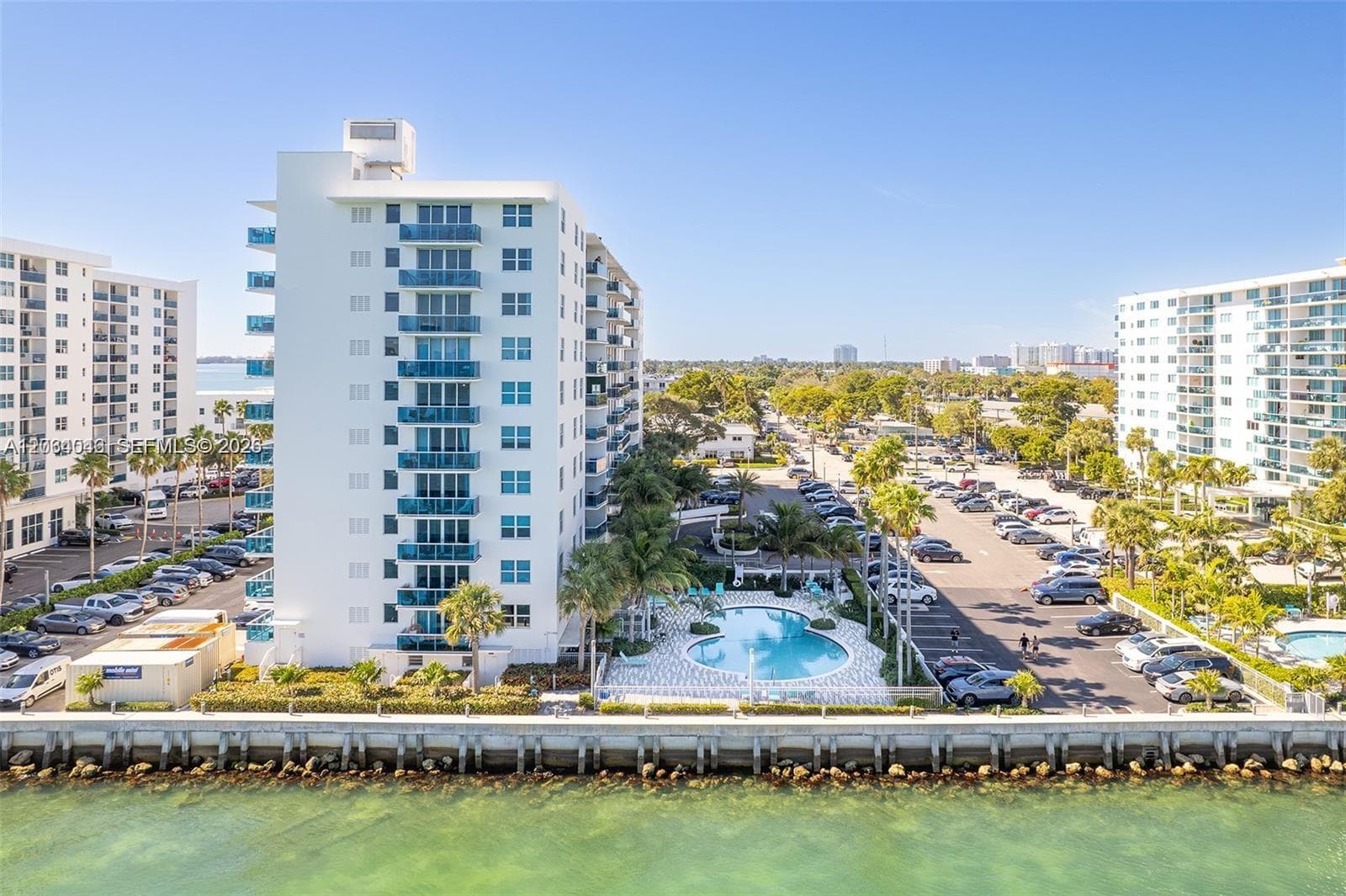 7501 E Treasure Dr # 7H, North Bay Village, FL 33141 — zdjęcie 5