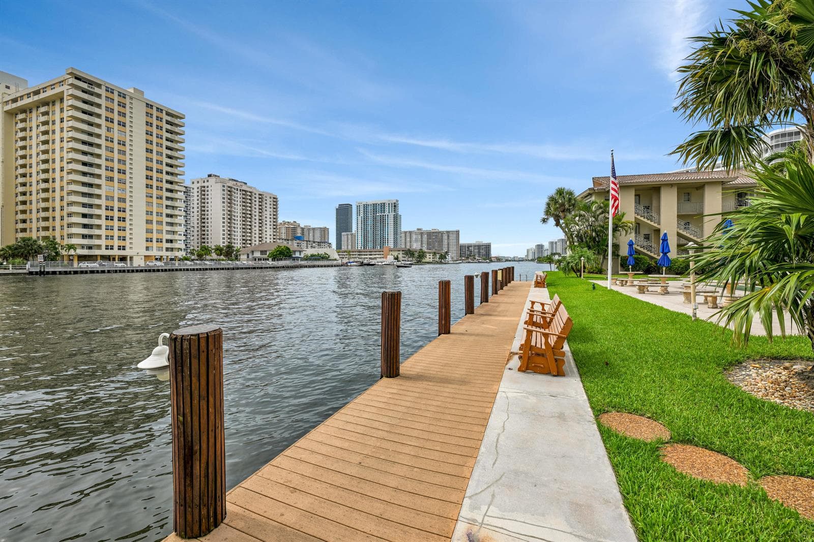 2600 Diana Drive # 121, Hallandale Beach, FL 33009 — zdjęcie 2