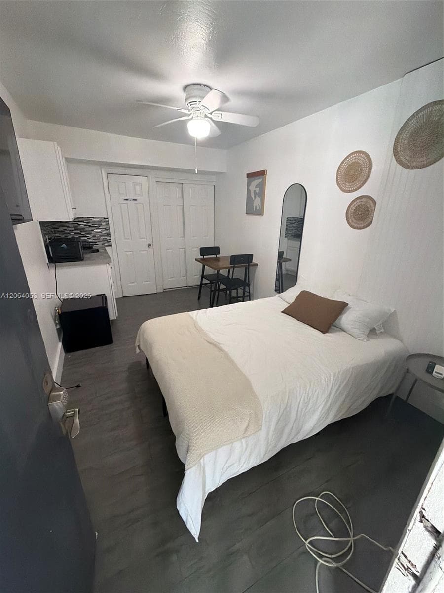 1843 Dewey St # 108, Hollywood, FL 33020