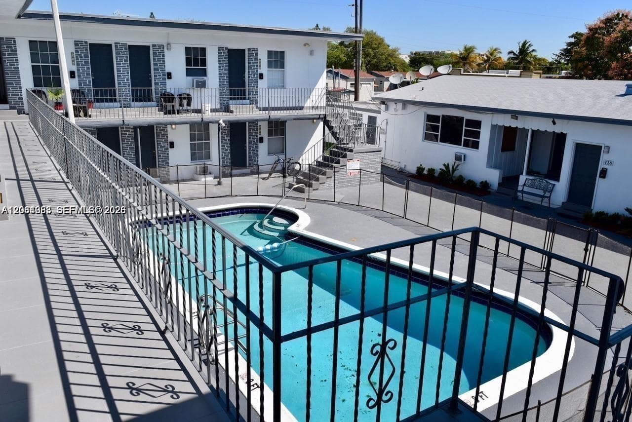 1843 Dewey St # 108, Hollywood, FL 33020 — zdjęcie 5