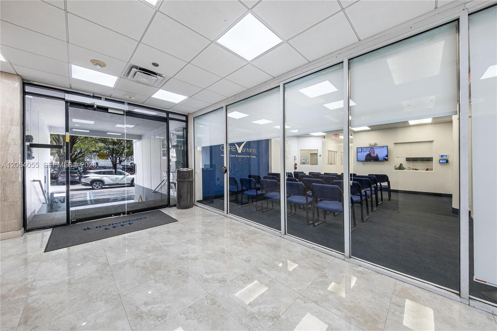 4445 W 16th Ave # 600, Hialeah, FL 33012 — zdjęcie 4