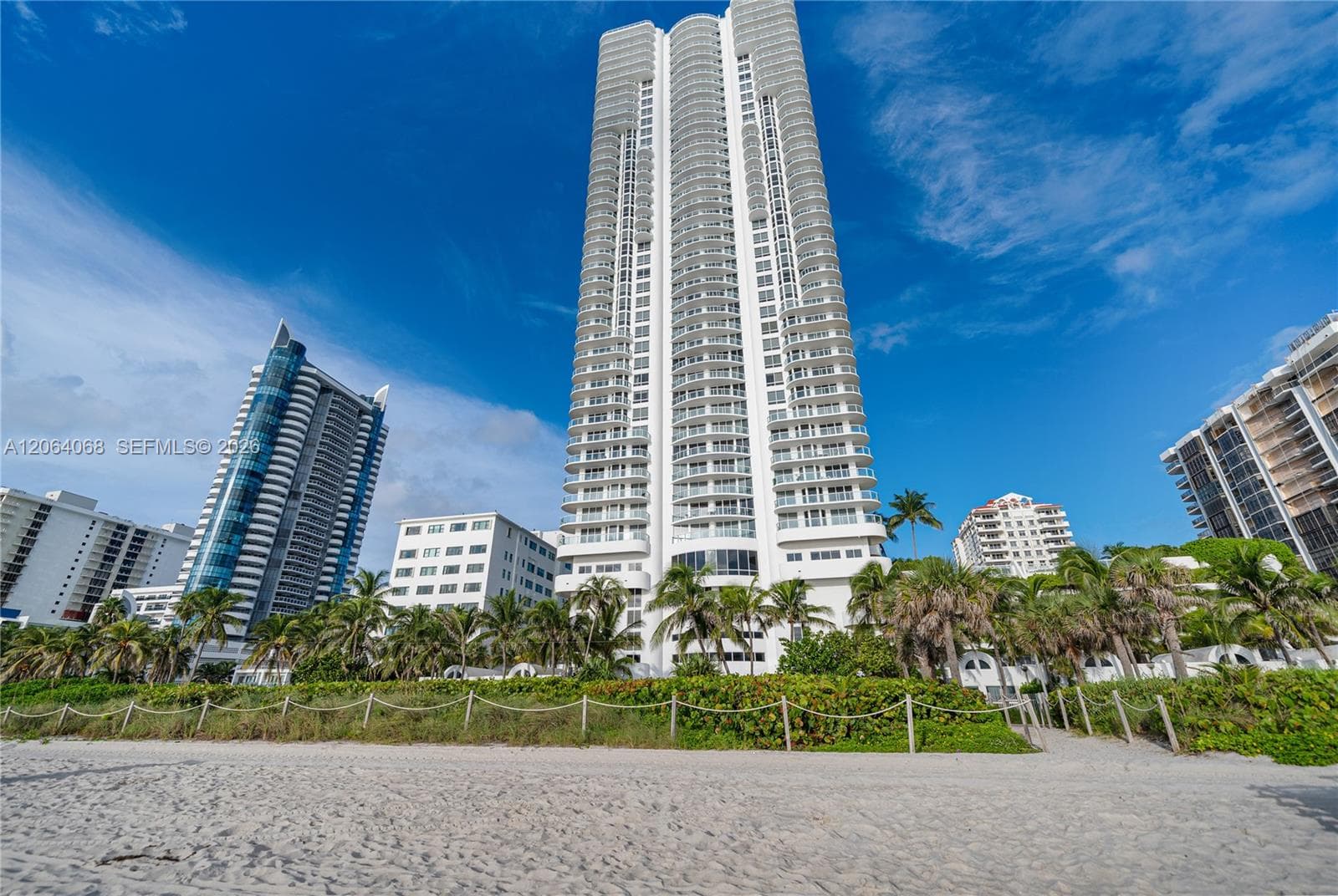 6365 Collins Ave # 805, Miami Beach, FL 33141 — zdjęcie 2