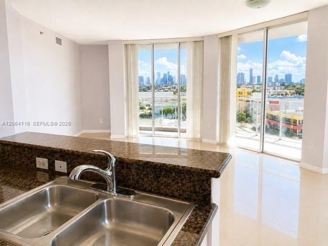 1 Glen Royal Pkwy # 702, Miami, FL 33125 — zdjęcie 5
