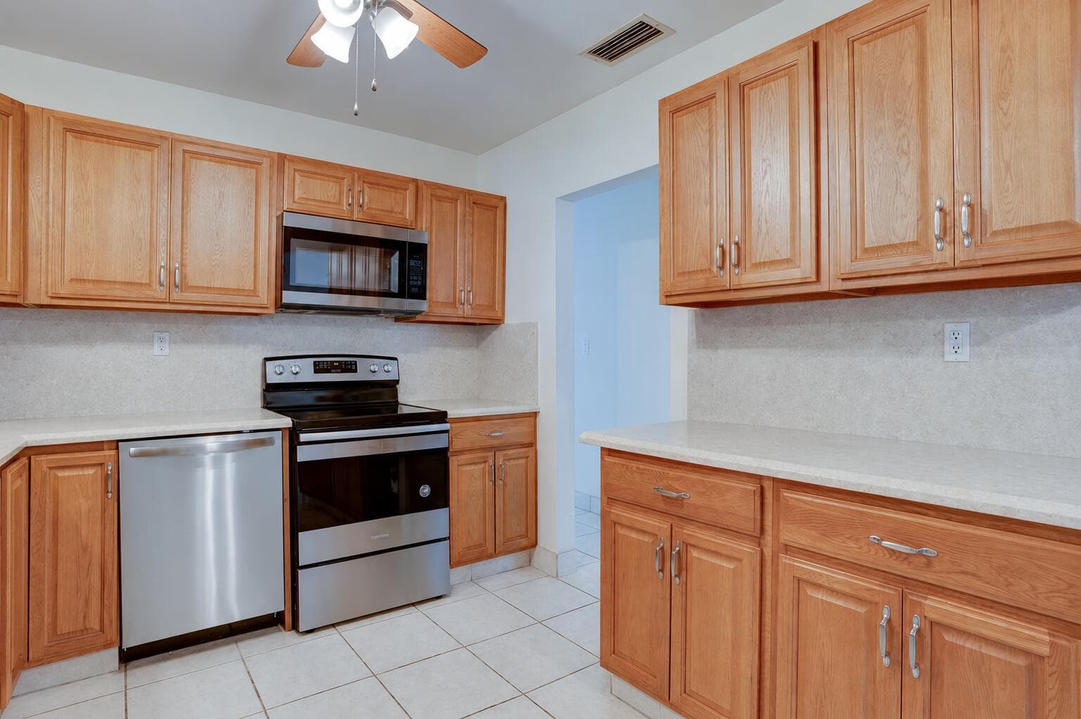 970 SW 3RD Avenue, Pompano Beach, FL 33060 — zdjęcie 3