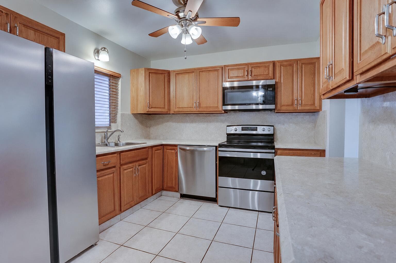 970 SW 3RD Avenue, Pompano Beach, FL 33060 — zdjęcie 4