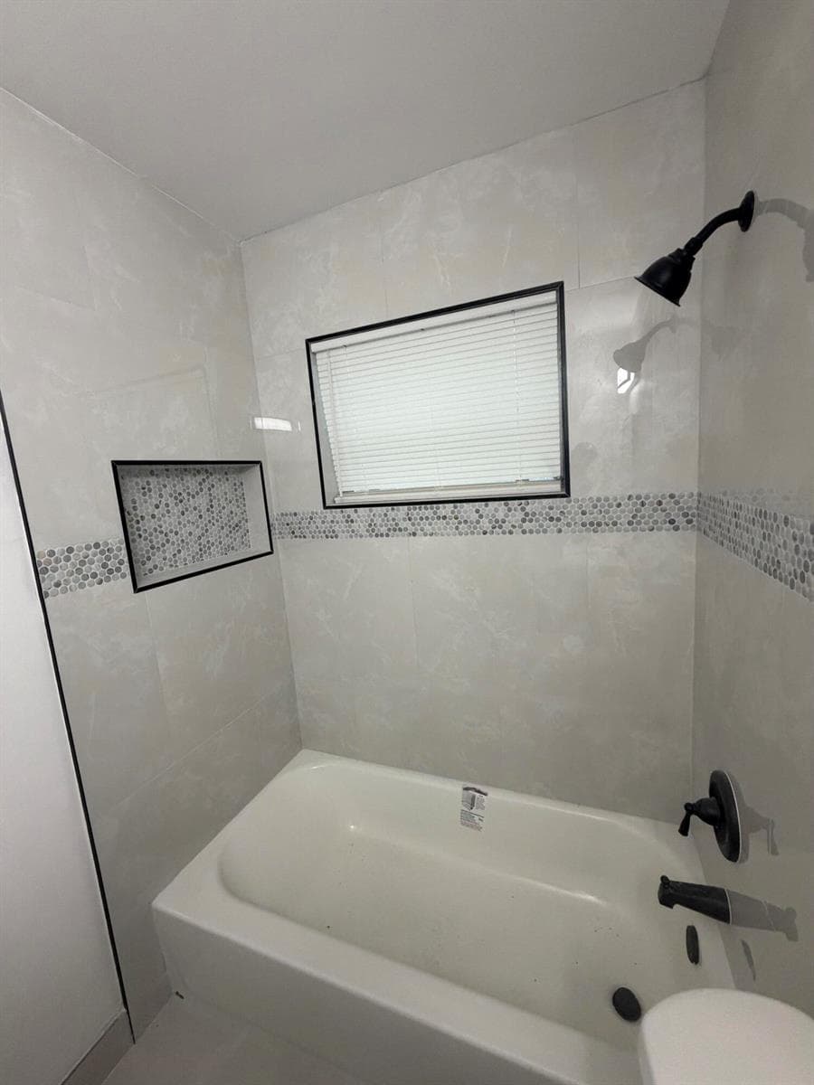 821 SW 62ND Avenue, North Lauderdale, FL 33068 — zdjęcie 3