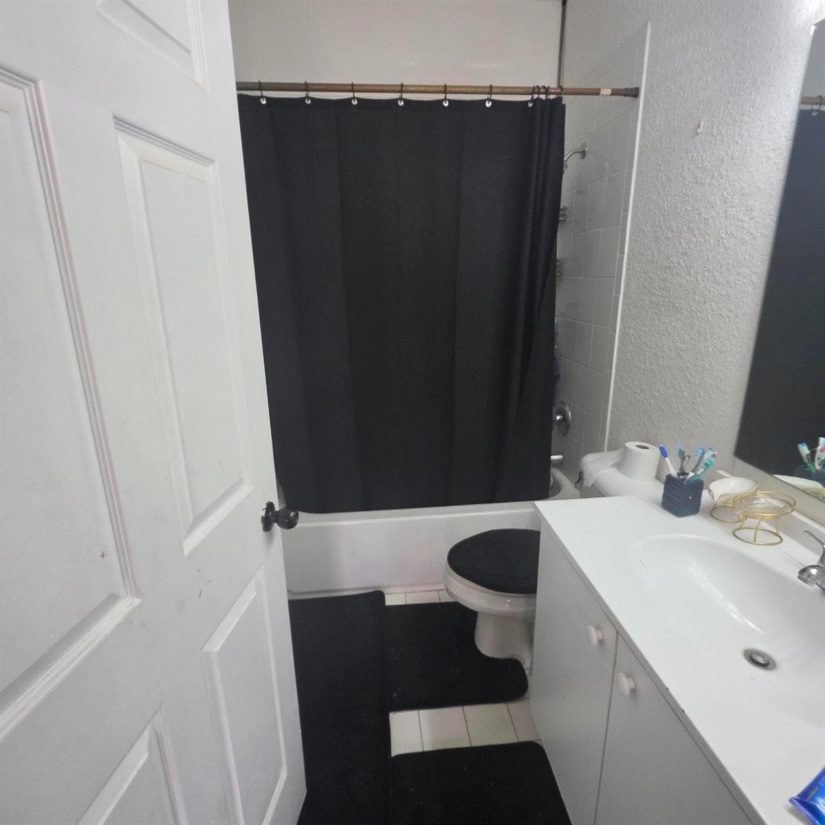 1309 N Santa Catalina Circle, North Lauderdale, FL 33068 — zdjęcie 3