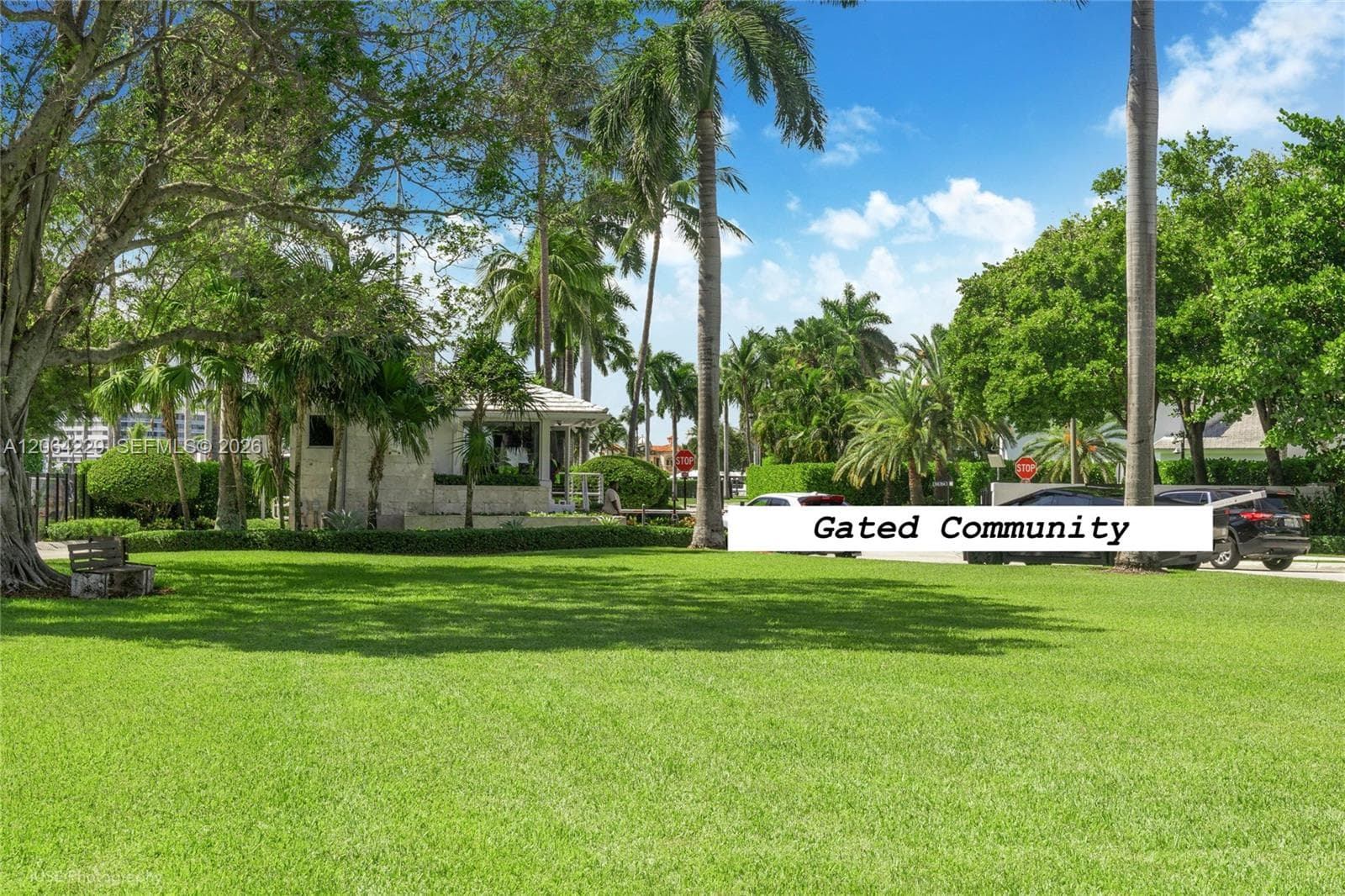 52 Camden Dr, Bal Harbour, FL 33154 — zdjęcie 3