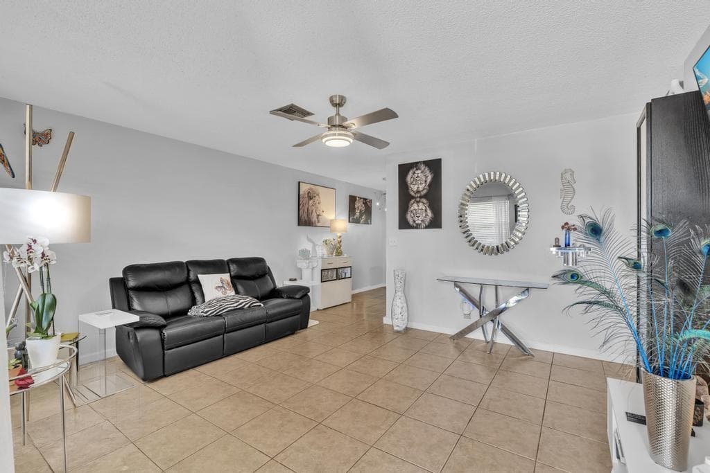 560-564 NE 35th Street, Oakland Park, FL 33334 — zdjęcie 4