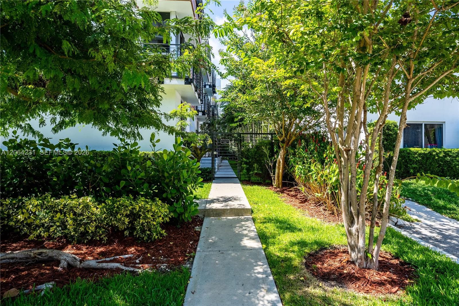 1153 101st St # 1153, Bay Harbor Islands, FL 33154 — zdjęcie 2