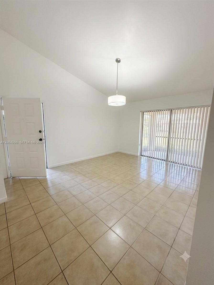 7220 NW 179 St # 201, Hialeah, FL 33015 — zdjęcie 5