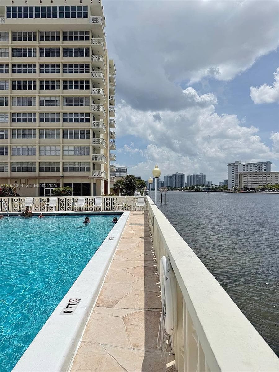 1817 S Ocean Dr # 824, Hallandale Beach, FL 33009 — zdjęcie 2