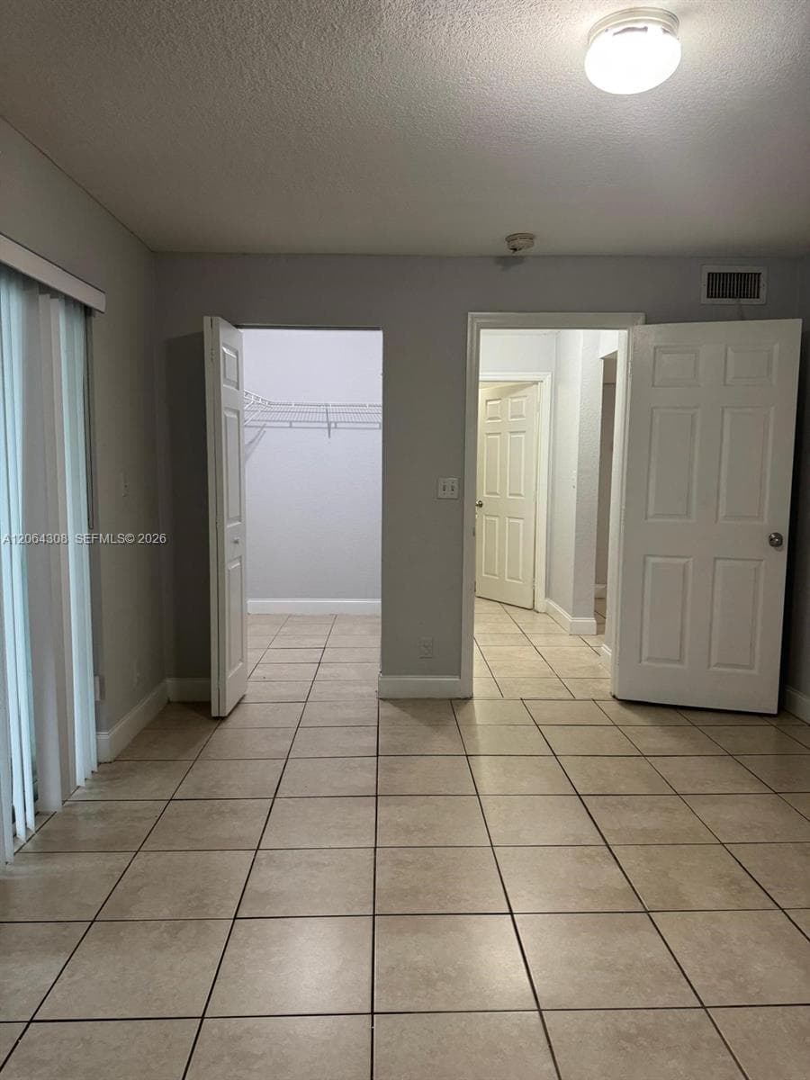 4271 NW 5th St # 130, Plantation, FL 33317 — zdjęcie 3