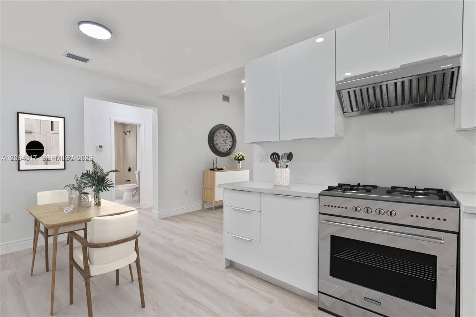 583 NW 47th Ter, Miami, FL 33127 — zdjęcie 5