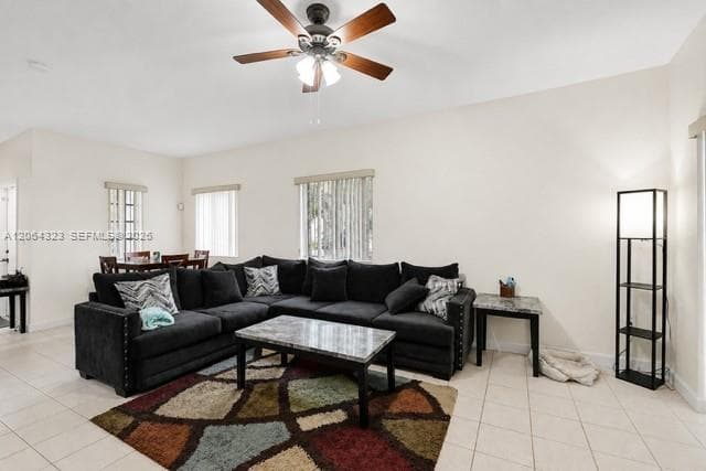 385 NE 31st Ave, Homestead, FL 33033 — zdjęcie 2