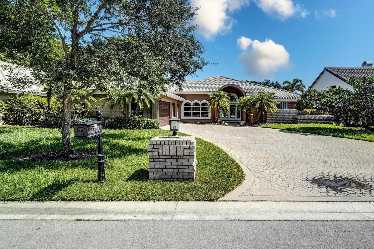 11999 Classic Drive, Coral Springs, FL 33071 — zdjęcie 2