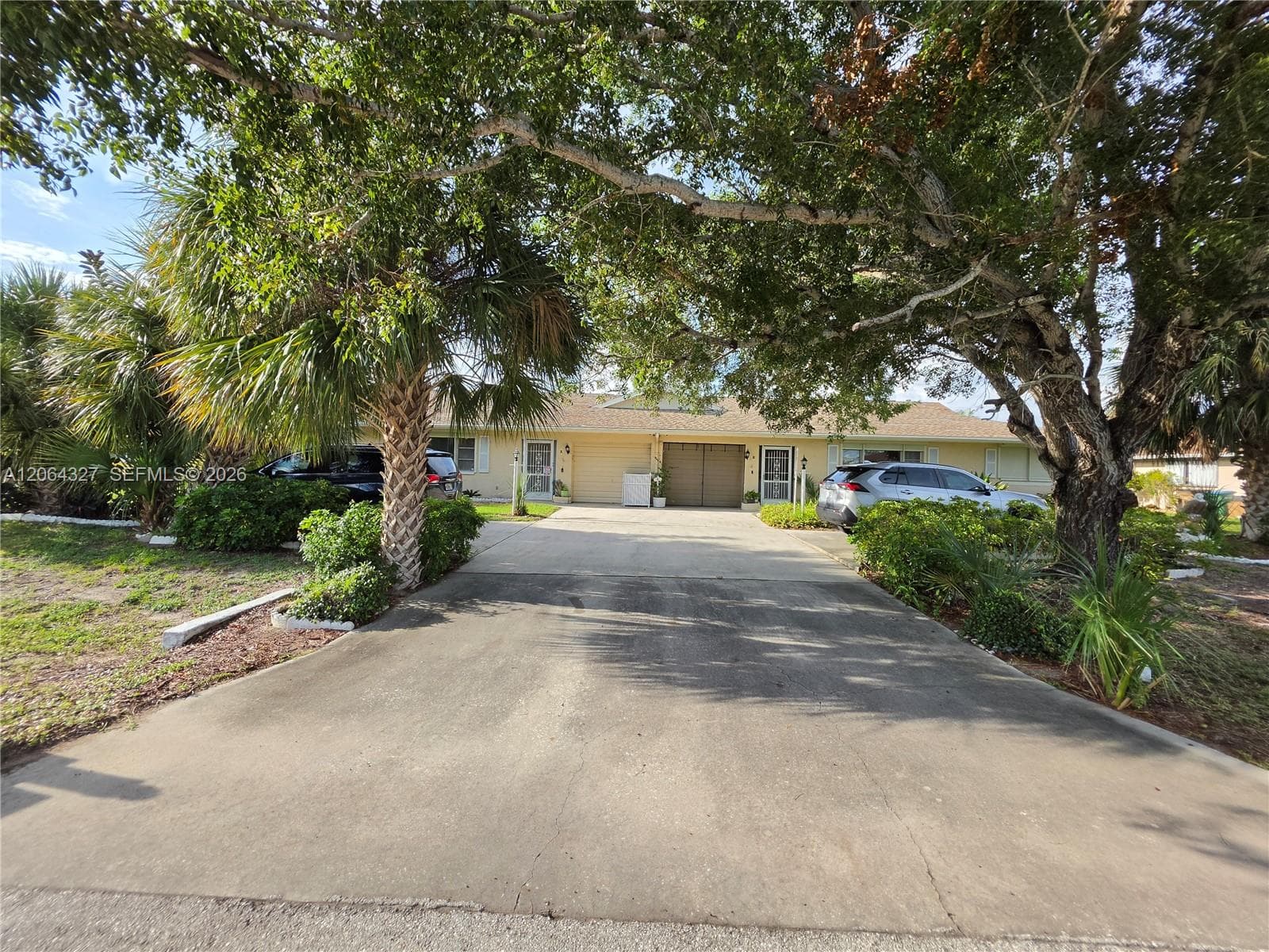 613 SE 46th Ter UNIT A-B, Cape Coral, FL 33904 — zdjęcie 2