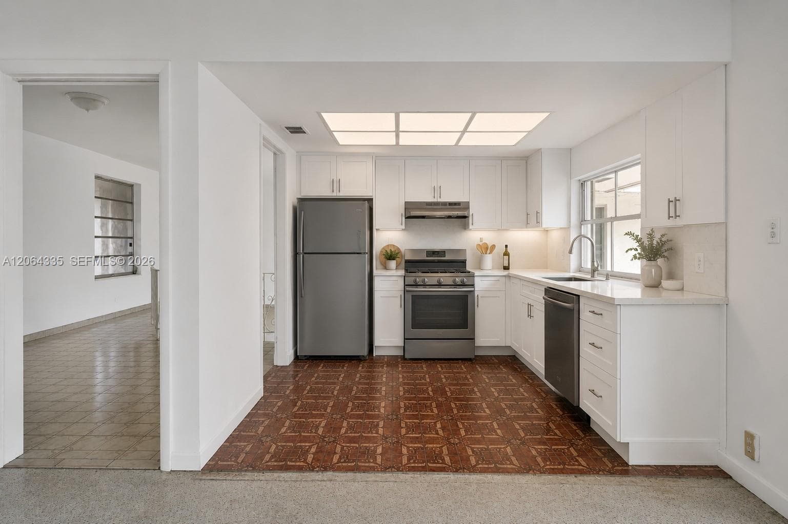 17355 NE 7th Ave, Miami, FL 33162 — zdjęcie 2