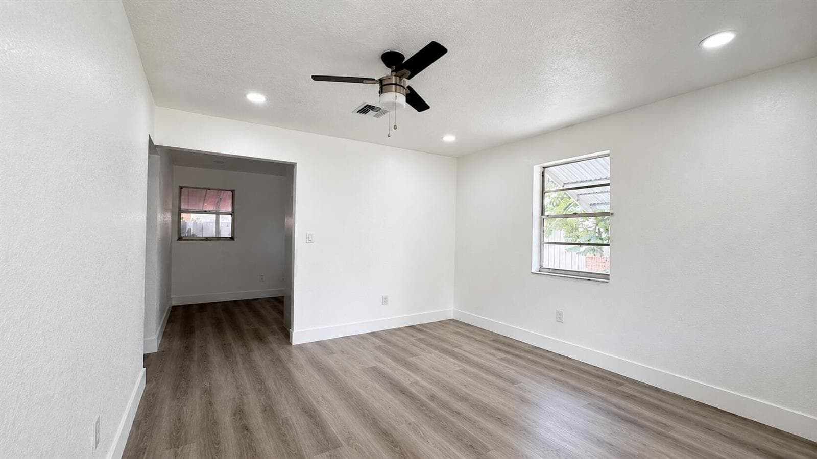 528 E Lakewood Road # B, West Palm Beach, FL 33405 — zdjęcie 4