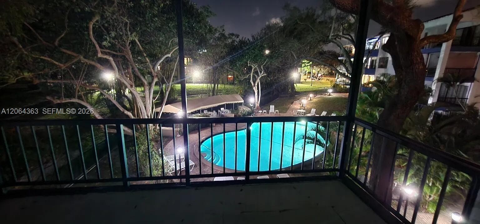 6060 S Falls Cir Dr # 313, Lauderhill, FL 33319 — zdjęcie 2